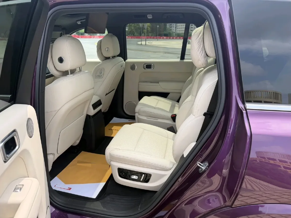 2024 Li L9 Range Extended 154HP REEV 52.3KWH,autocango,china used car exporter,china ev exporter,chinese used car exporter,chinese used ev exporter