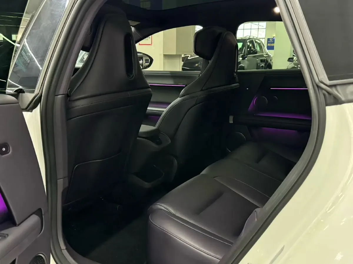 2025 Avatr 06 BEV,autocango,china used car exporter,china ev exporter,chinese used car exporter,chinese used ev exporter