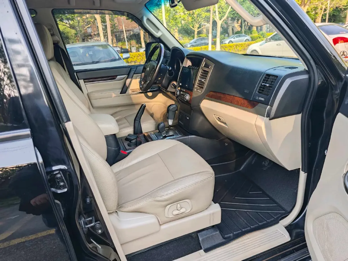 2017 Honda Jade 1.8L 141HP L4 5AT,autocango,china used car exporter,china ev exporter,chinese used car exporter,chinese used ev exporter