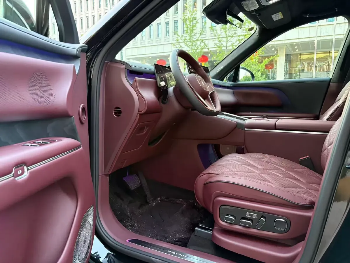 2026 Voyah TaiShan 1.5T 150HP L4 PHEV,autocango,china used car exporter,china ev exporter,chinese used car exporter,chinese used ev exporter