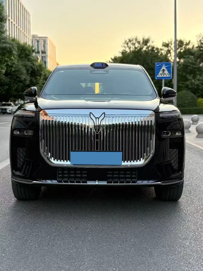 2026 Voyah TaiShan 1.5T 150HP L4 PHEV,autocango,china used car exporter,china ev exporter,chinese used car exporter,chinese used ev exporter