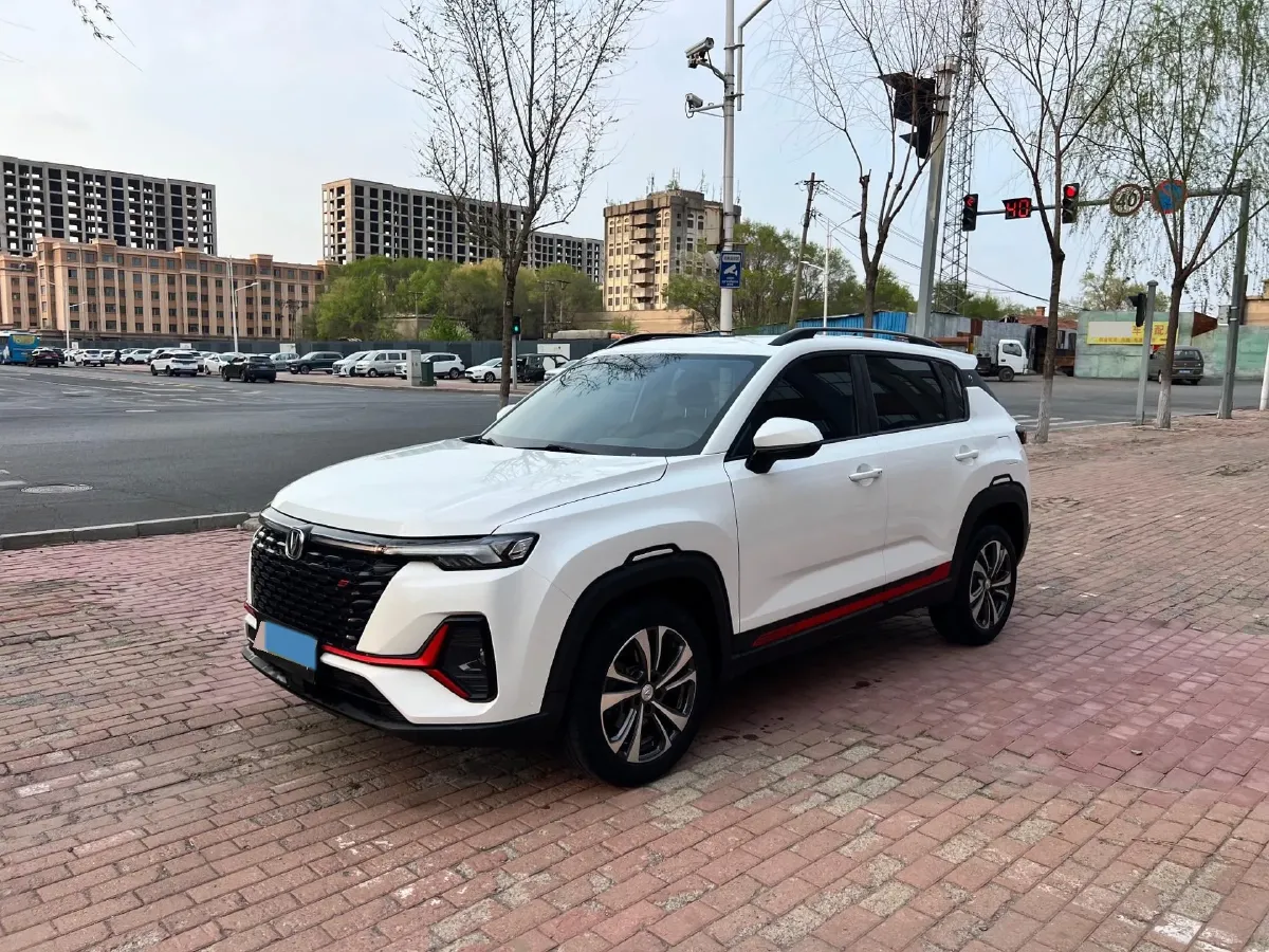 2022 ChangAn CS35 Plus 1.4T 160HP L4 7DCT,autocango,china used car exporter,china ev exporter,chinese used car exporter,chinese used ev exporter