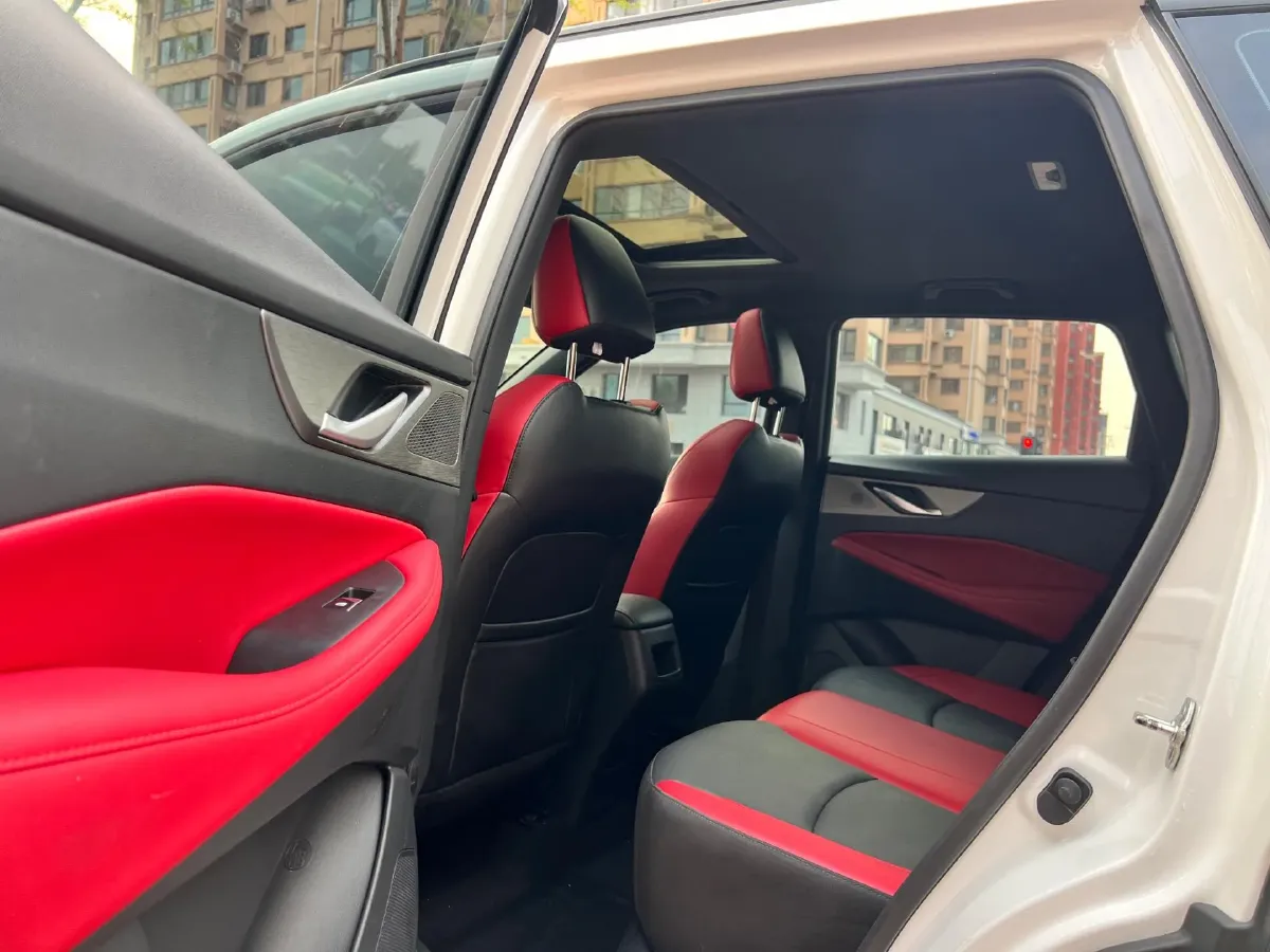 2022 ChangAn CS35 Plus 1.4T 160HP L4 7DCT,autocango,china used car exporter,china ev exporter,chinese used car exporter,chinese used ev exporter