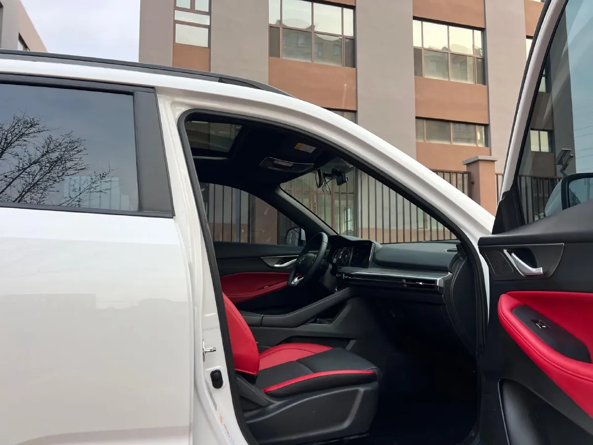 2022 ChangAn CS35 Plus 1.4T 160HP L4 7DCT,autocango,china used car exporter,china ev exporter,chinese used car exporter,chinese used ev exporter