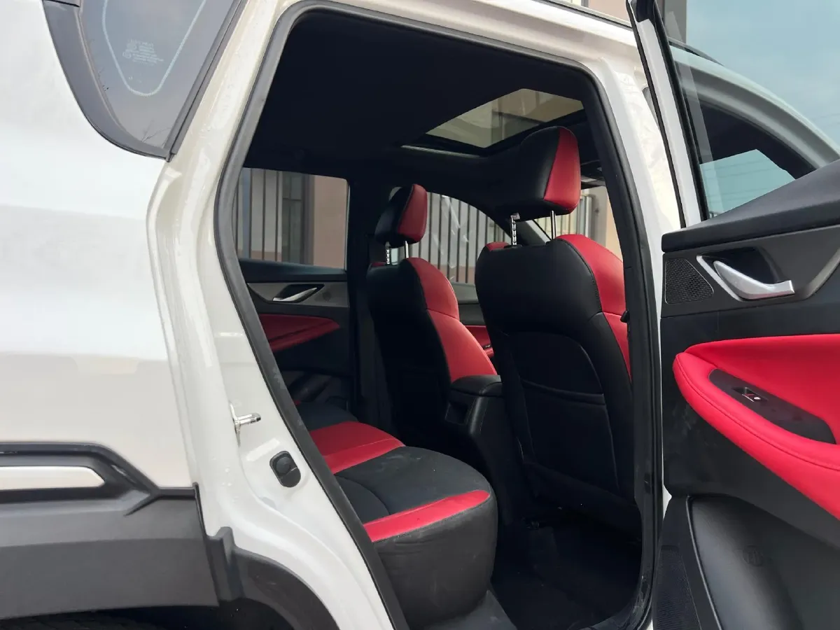 2022 ChangAn CS35 Plus 1.4T 160HP L4 7DCT,autocango,china used car exporter,china ev exporter,chinese used car exporter,chinese used ev exporter