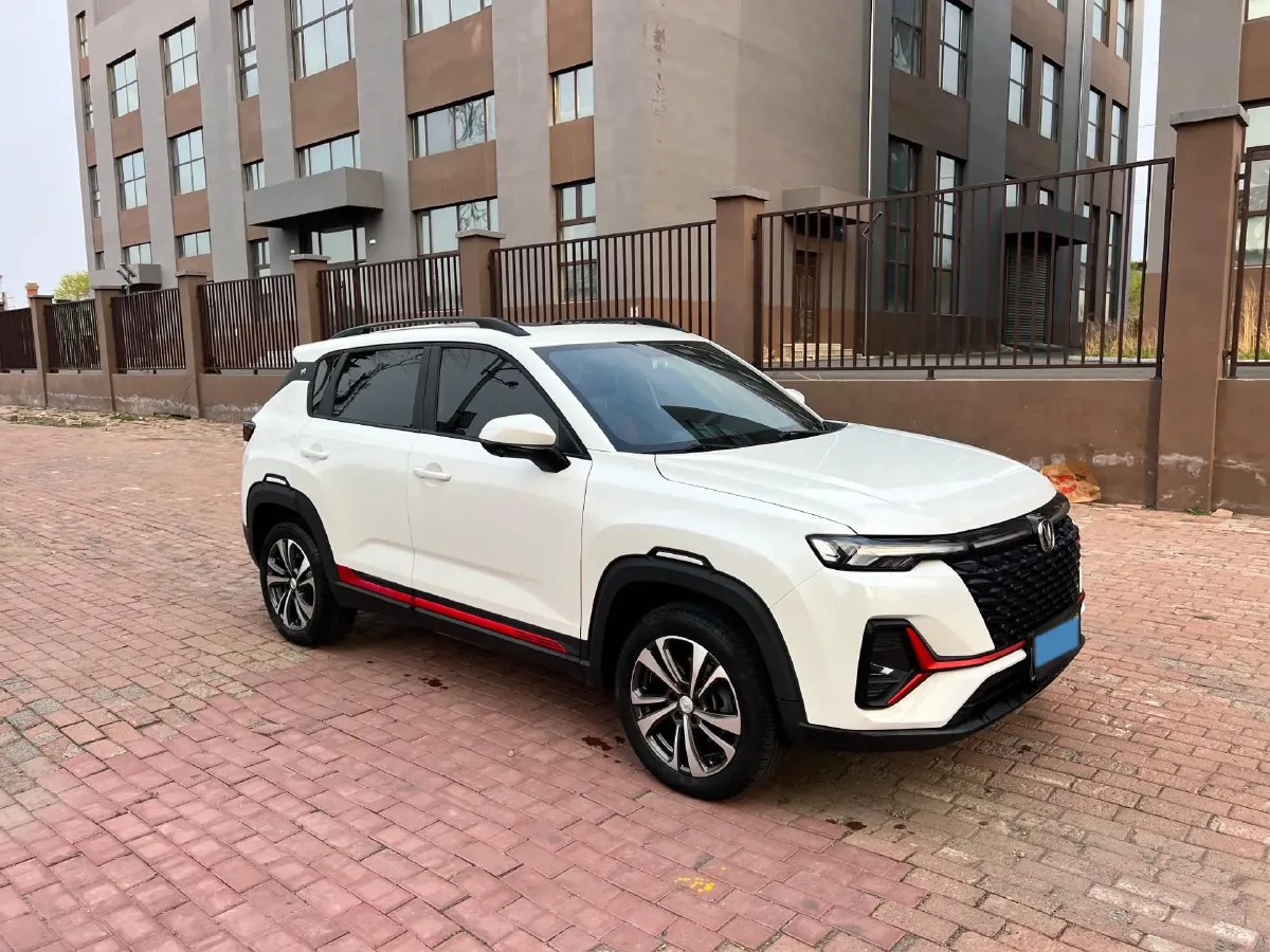 2022 ChangAn CS35 Plus 1.4T 160HP L4 7DCT,autocango,china used car exporter,china ev exporter,chinese used car exporter,chinese used ev exporter