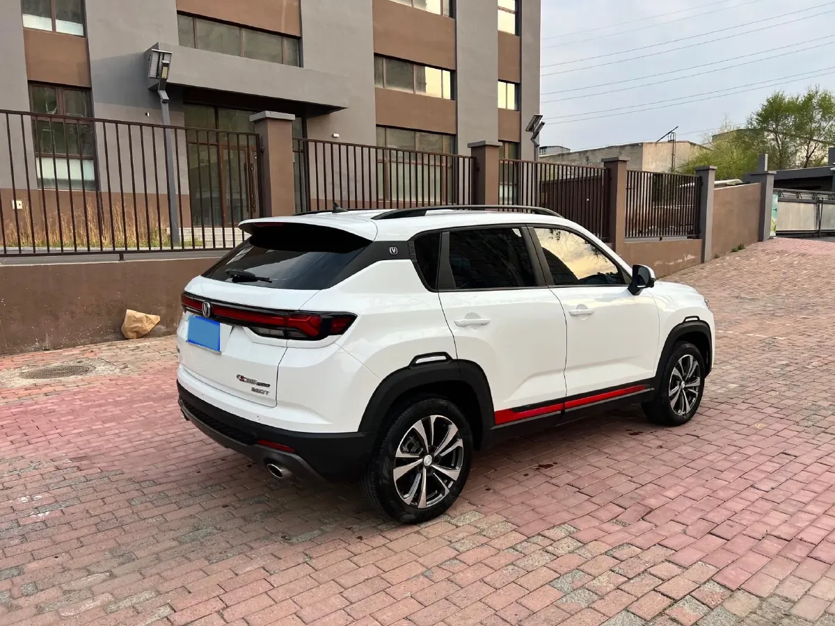 2022 ChangAn CS35 Plus 1.4T 160HP L4 7DCT,autocango,china used car exporter,china ev exporter,chinese used car exporter,chinese used ev exporter