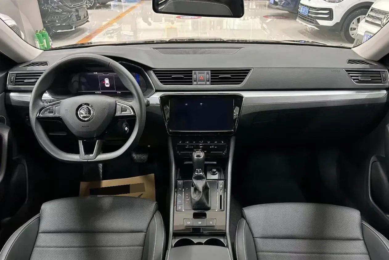 2024 Skoda Superb 1.4T 150HP L4 7DCT,autocango,china used car exporter,china ev exporter,chinese used car exporter,chinese used ev exporter