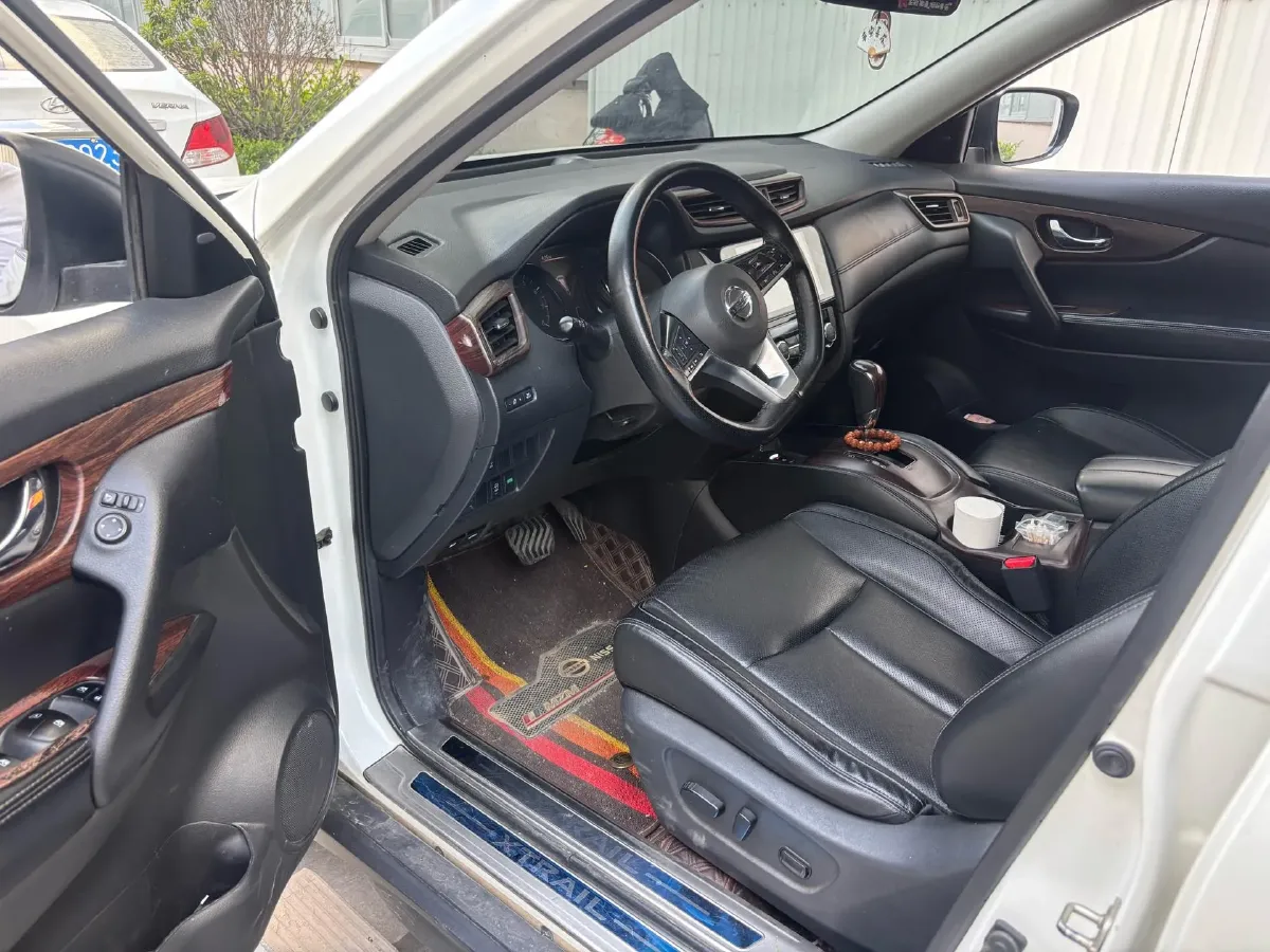 2020 Nissan X-Trail 2.0L 154HP L4 CVT,autocango,china used car exporter,china ev exporter,chinese used car exporter,chinese used ev exporter