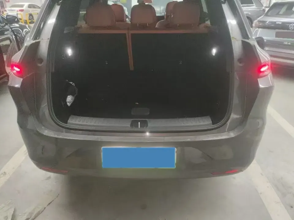 2024 Li L6 Range Extended 154HP L4 REEV 36.8KWH,autocango,china used car exporter,china ev exporter,chinese used car exporter,chinese used ev exporter
