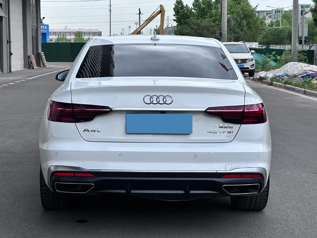 2020 Audi A4L 2.0T 190HP L4 7DCT,autocango,china used car exporter,china ev exporter,chinese used car exporter,chinese used ev exporter