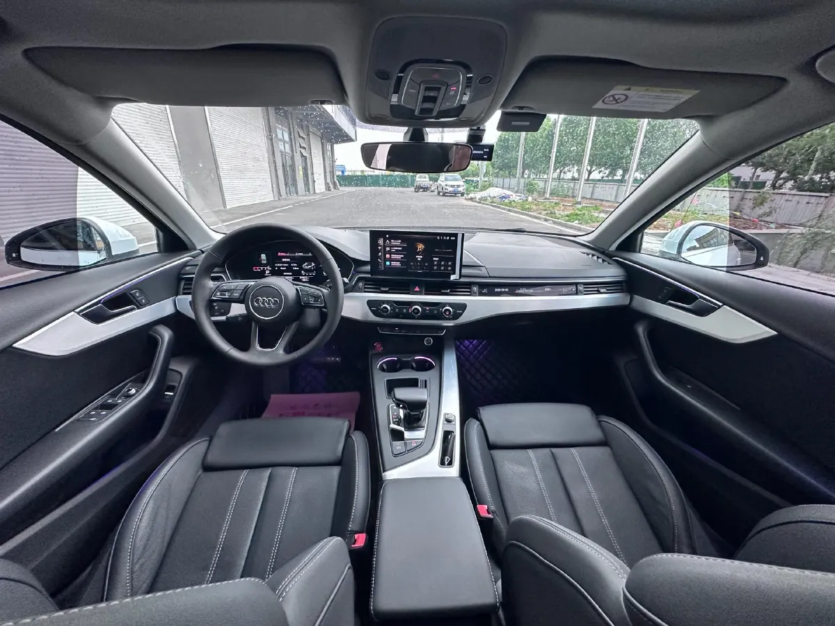 2020 Audi A4L 2.0T 190HP L4 7DCT,autocango,china used car exporter,china ev exporter,chinese used car exporter,chinese used ev exporter