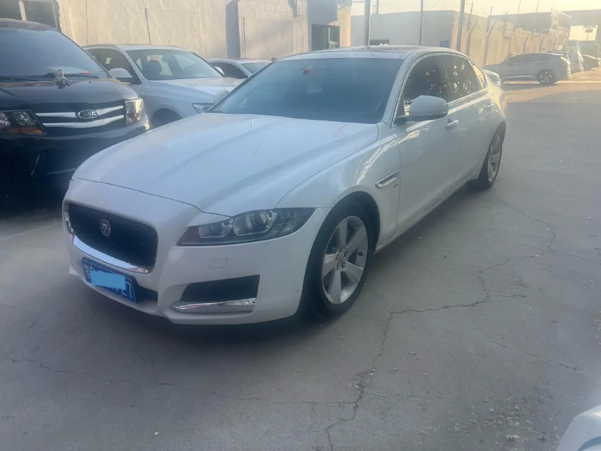 2018 Jaguar XFL 2.0T 200HP L4 8AT,autocango,china used car exporter,china ev exporter,chinese used car exporter,chinese used ev exporter