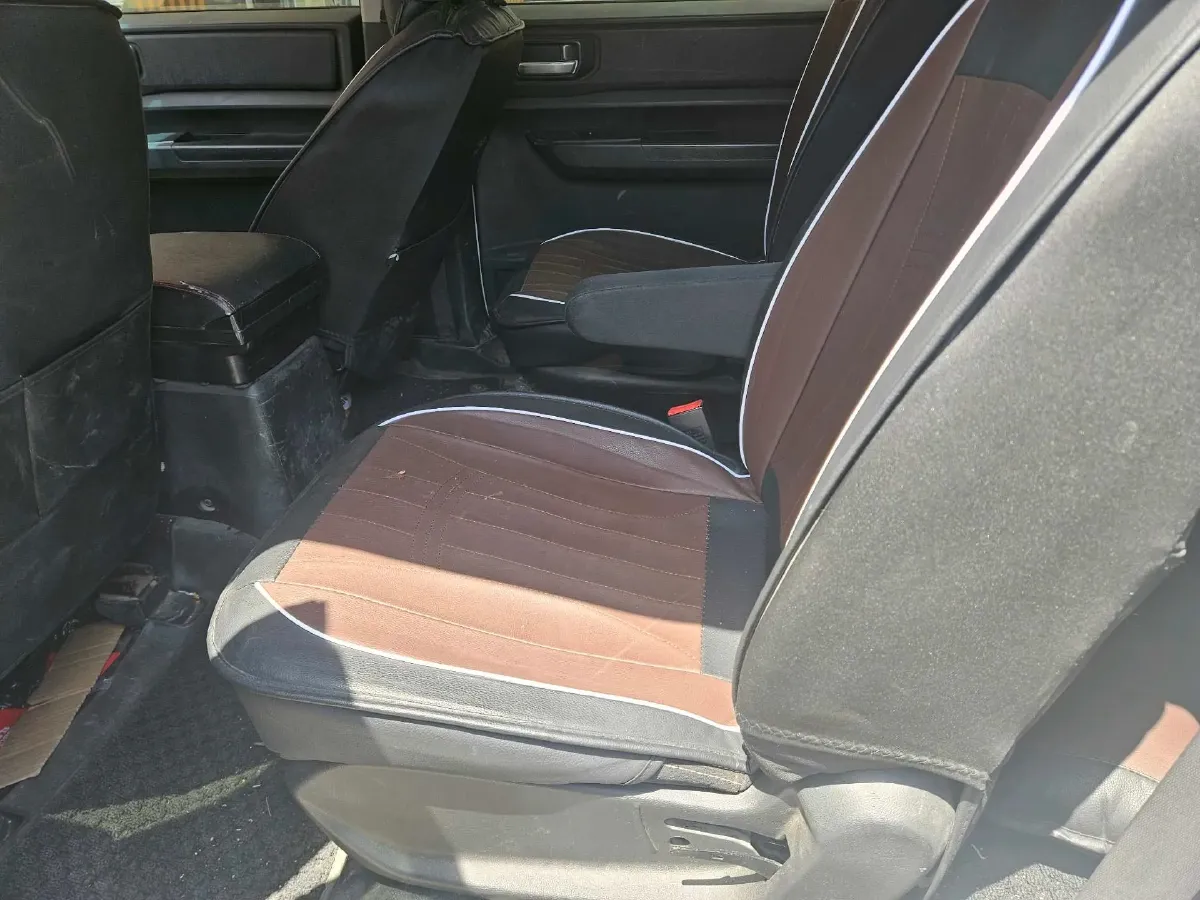 2021 WuLing HongGuang Plus 1.5T 147HP L4 6MT,autocango,china used car exporter,china ev exporter,chinese used car exporter,chinese used ev exporter