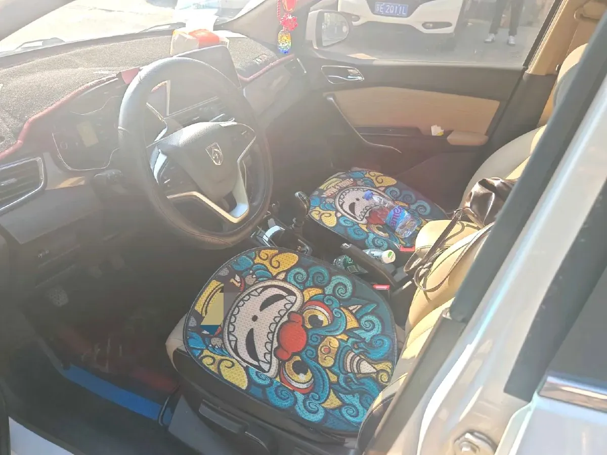 2017 BaoJun 310W 1.5L 112HP L4 6MT,autocango,china used car exporter,china ev exporter,chinese used car exporter,chinese used ev exporter