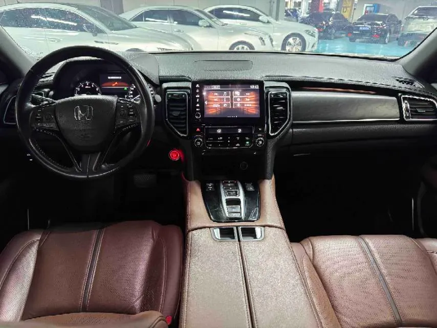 2020 Honda UR-V 2.0T 272HP L4 9AT,autocango,china used car exporter,china ev exporter,chinese used car exporter,chinese used ev exporter