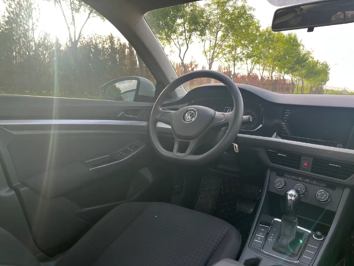 2021 Volkswagen Bora 1.5L 113HP L4 6AT,autocango,china used car exporter,china ev exporter,chinese used car exporter,chinese used ev exporter