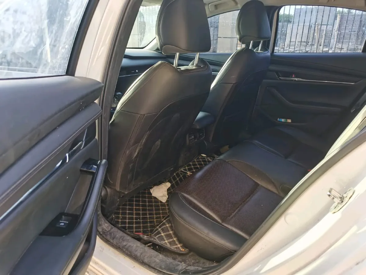2023 Mazda 3 Axela 2.0L 158HP L4 6AT,autocango,china used car exporter,china ev exporter,chinese used car exporter,chinese used ev exporter