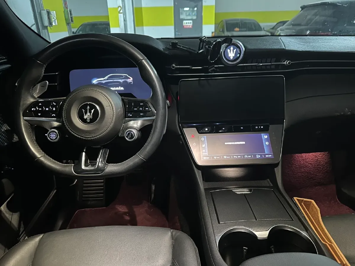2023 Maserati Grecale 2.0T 300HP L4 8AT,autocango,china used car exporter,china ev exporter,chinese used car exporter,chinese used ev exporter