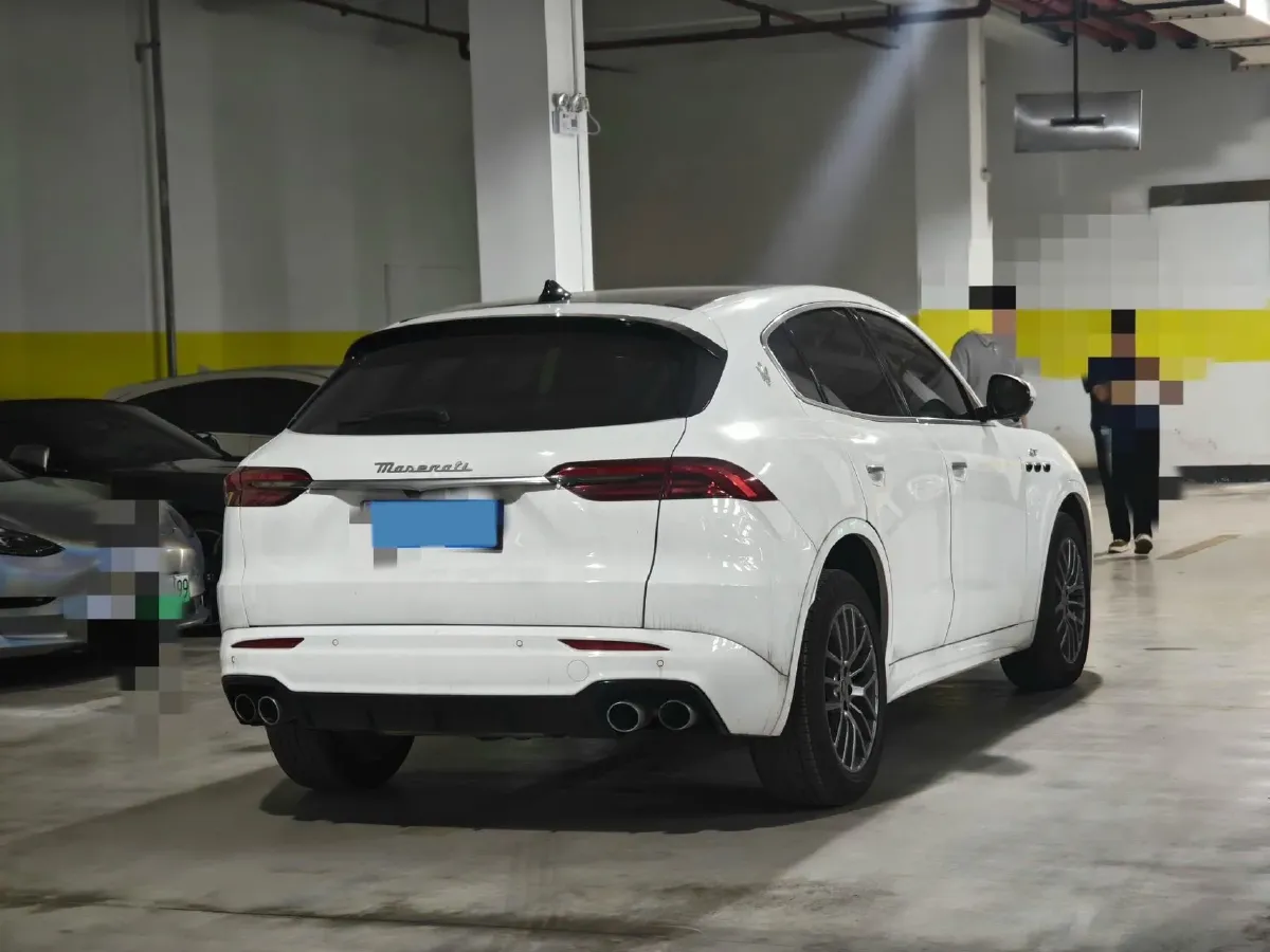 2023 Maserati Grecale 2.0T 300HP L4 8AT,autocango,china used car exporter,china ev exporter,chinese used car exporter,chinese used ev exporter