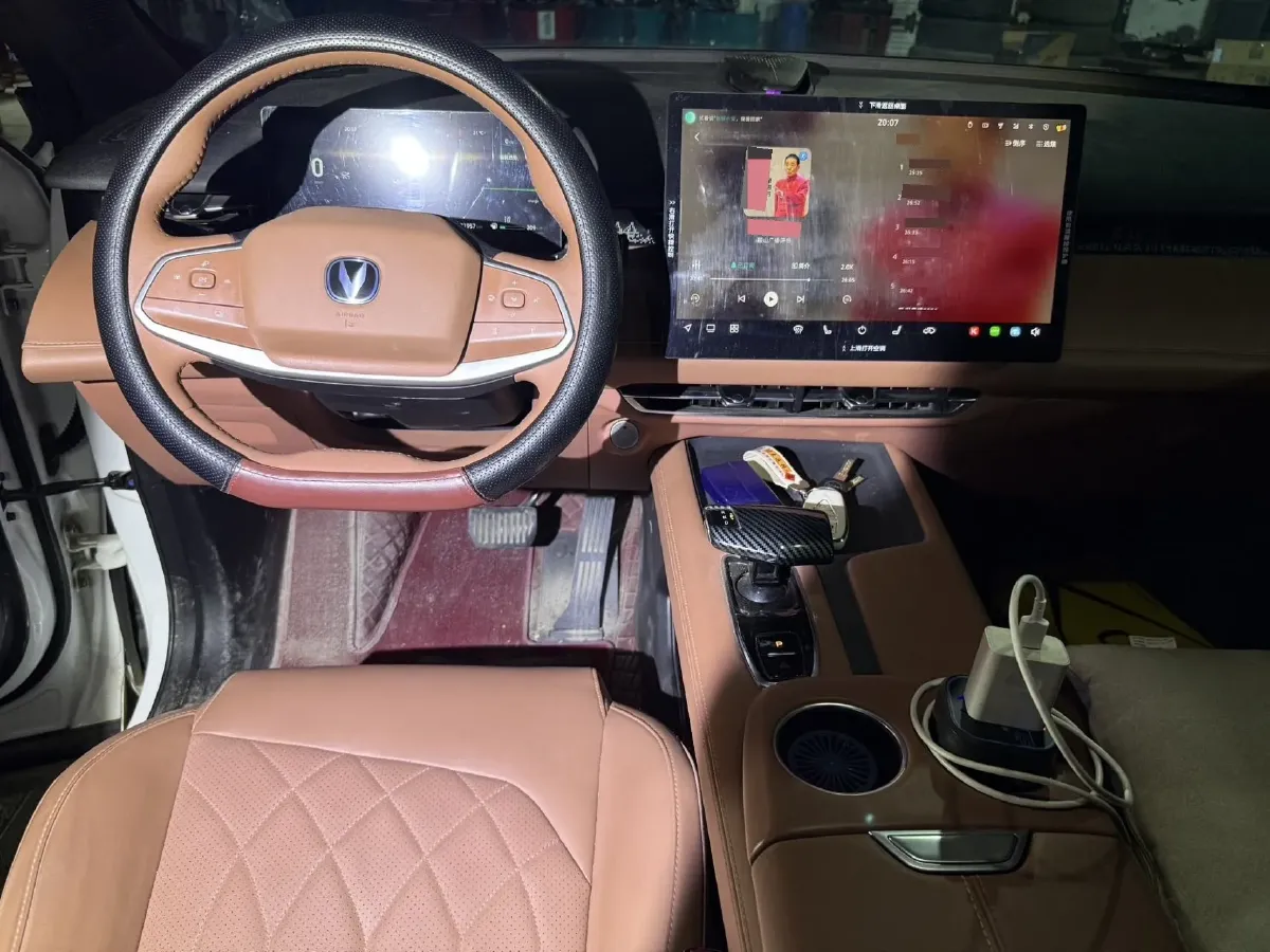 2024 ChangAn UNI-Z 1.5L 98HP L4 E-CVT PHEV 18.4KWH,autocango,china used car exporter,china ev exporter,chinese used car exporter,chinese used ev exporter