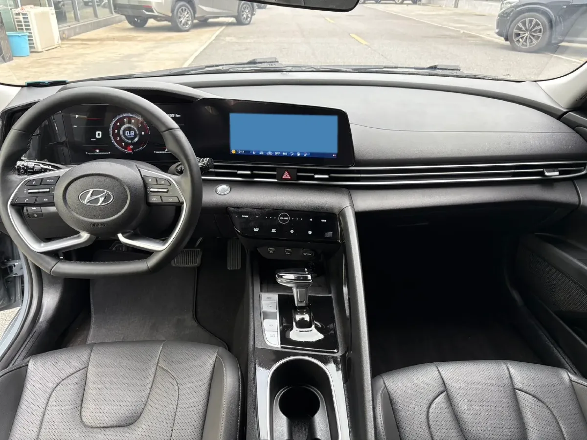 2022 Hyundai Elantra 1.5L 115HP L4 CVT,autocango,china used car exporter,china ev exporter,chinese used car exporter,chinese used ev exporter
