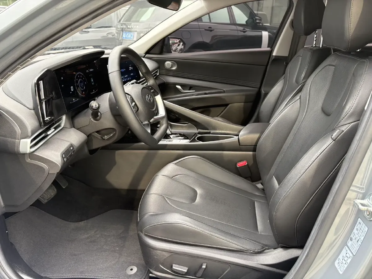 2022 Hyundai Elantra 1.5L 115HP L4 CVT,autocango,china used car exporter,china ev exporter,chinese used car exporter,chinese used ev exporter