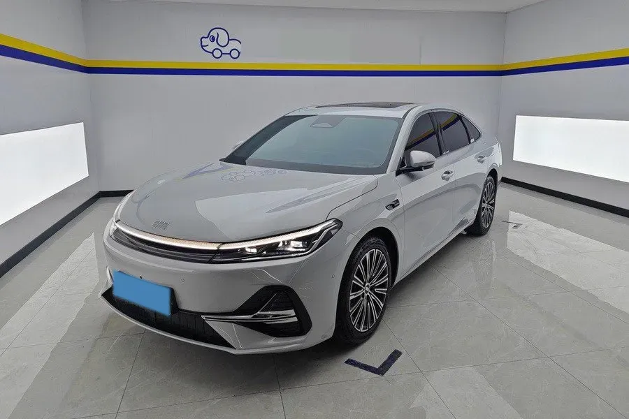 2025 Geely Galaxy A7 1.5L 112HP L4 1DHT PHEV,autocango,china used car exporter,china ev exporter,chinese used car exporter,chinese used ev exporter