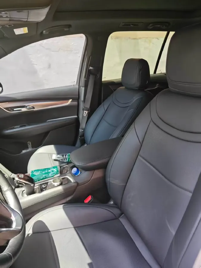 2022 Cadillac XT6 2.0T 237HP L4 9AT,autocango,china used car exporter,china ev exporter,chinese used car exporter,chinese used ev exporter