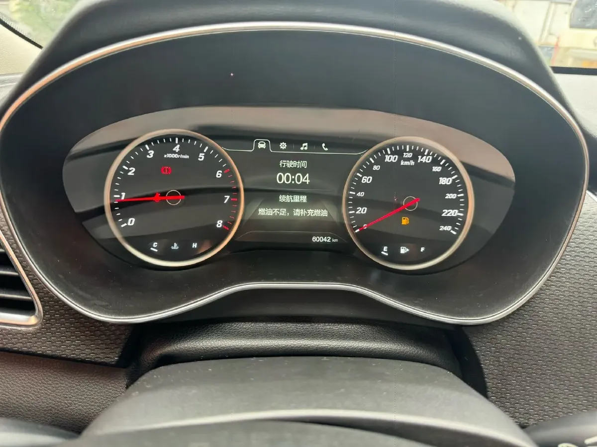 2017 BaoJun 730 1.5T 150HP L4 6MT,autocango,china used car exporter,china ev exporter,chinese used car exporter,chinese used ev exporter