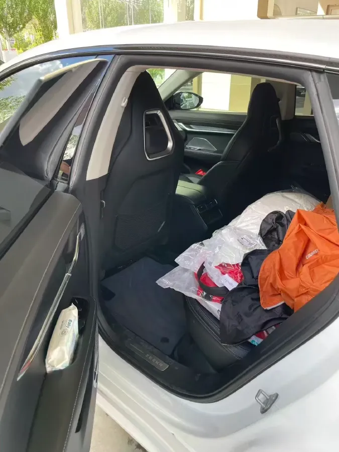 2022 Zeekr 001 BEV 86KWH,autocango,china used car exporter,china ev exporter,chinese used car exporter,chinese used ev exporter