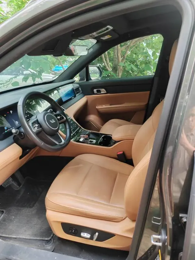 2021 Li ONE Range Extended 131HP REEV 40.5KWH,autocango,china used car exporter,china ev exporter,chinese used car exporter,chinese used ev exporter