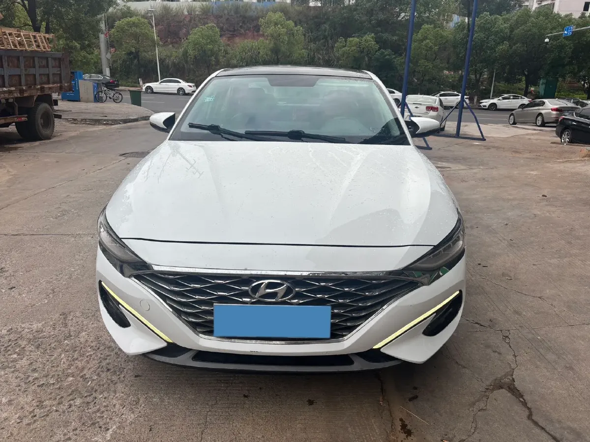 2019 Hyundai La Festa 1.6T 204HP L4 7DCT,autocango,china used car exporter,china ev exporter,chinese used car exporter,chinese used ev exporter