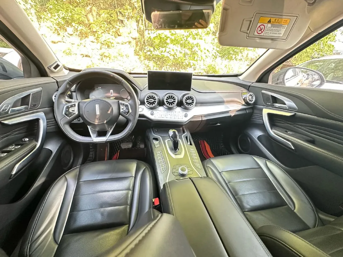 2020 WEY VV7 2.0T 227HP L4 7DCT,autocango,china used car exporter,china ev exporter,chinese used car exporter,chinese used ev exporter