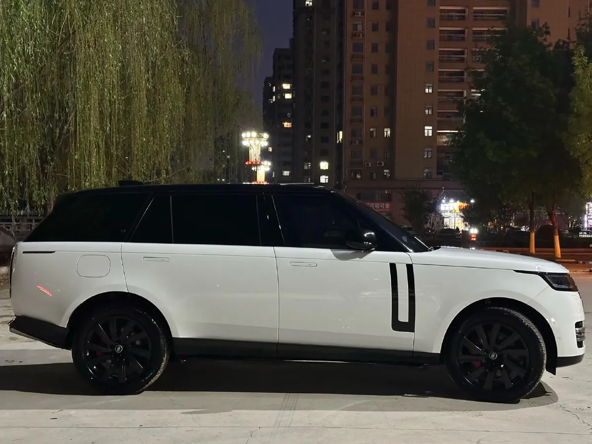 2025 Land Rover Range Rover 3.0T 400HP L6 8AT,autocango,china used car exporter,china ev exporter,chinese used car exporter,chinese used ev exporter