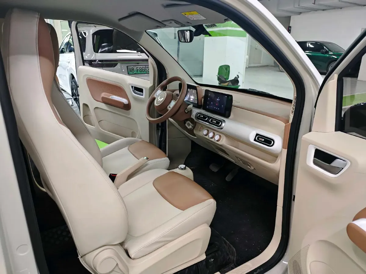 2024 WuLing HongGuang MINI EV BEV 17.3KWH,autocango,china used car exporter,china ev exporter,chinese used car exporter,chinese used ev exporter