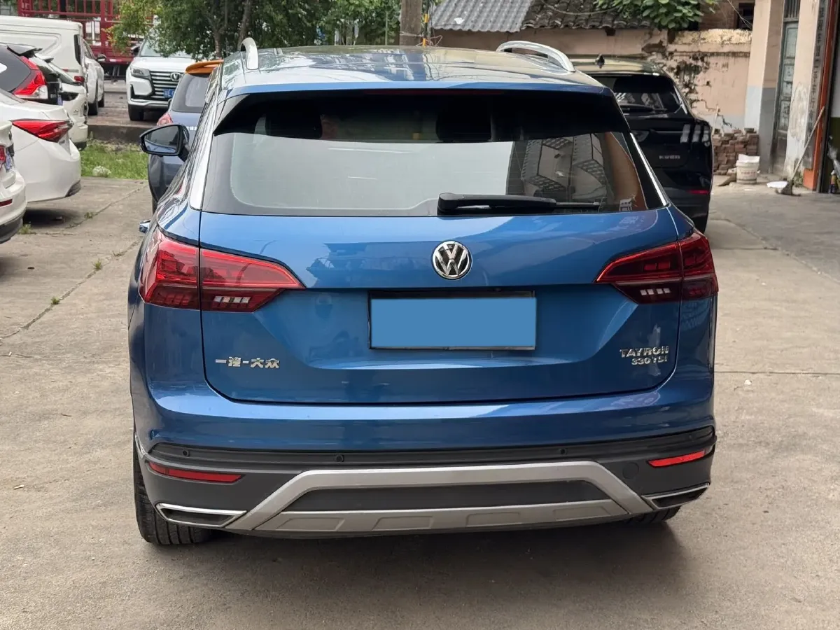 2019 Jeep Cherokee 2.0T 234HP L4 9AT,autocango,china used car exporter,china ev exporter,chinese used car exporter,chinese used ev exporter
