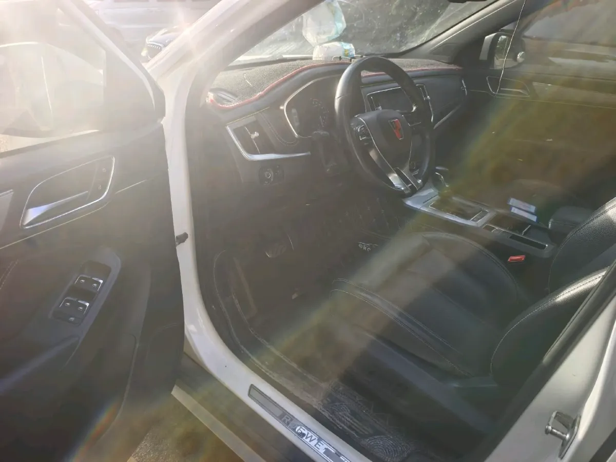 2018 Roewe RX5 1.5T 169HP L4 7DCT,autocango,china used car exporter,china ev exporter,chinese used car exporter,chinese used ev exporter