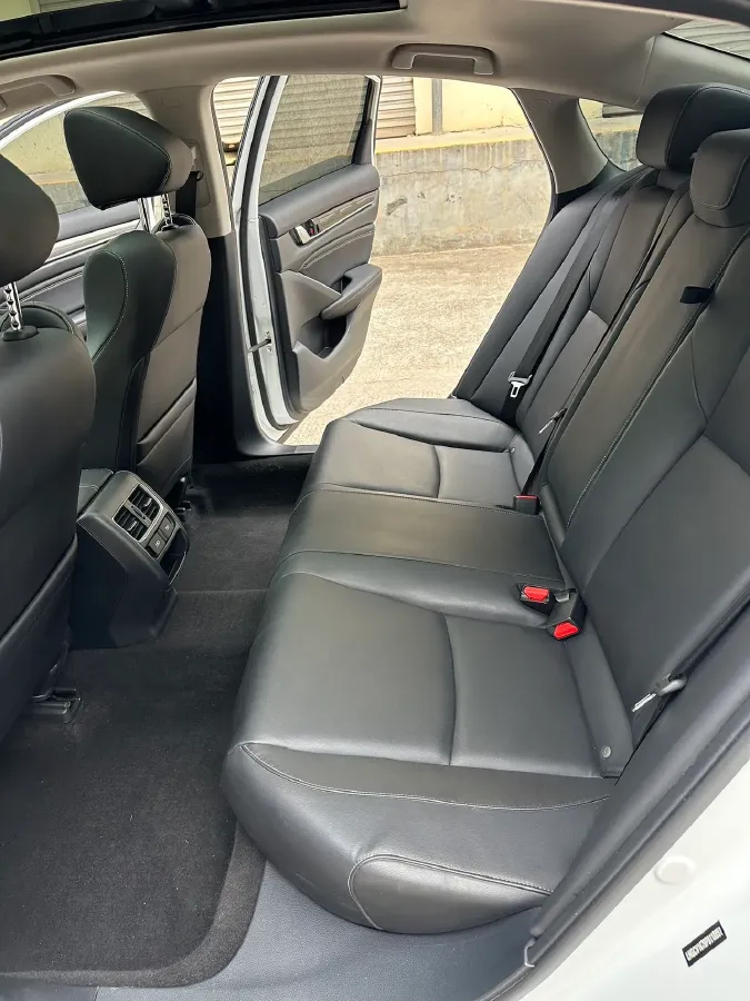 2022 Honda Accord 1.5T 194HP L4 CVT,autocango,china used car exporter,china ev exporter,chinese used car exporter,chinese used ev exporter