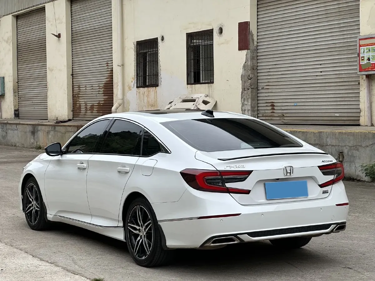 2022 Honda Accord 1.5T 194HP L4 CVT,autocango,china used car exporter,china ev exporter,chinese used car exporter,chinese used ev exporter