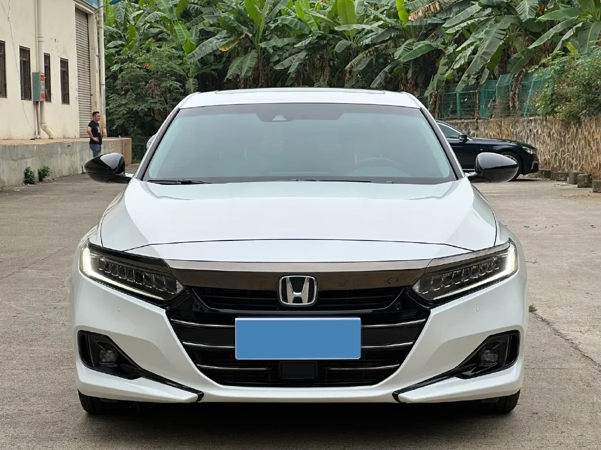 2022 Honda Accord 1.5T 194HP L4 CVT,autocango,china used car exporter,china ev exporter,chinese used car exporter,chinese used ev exporter