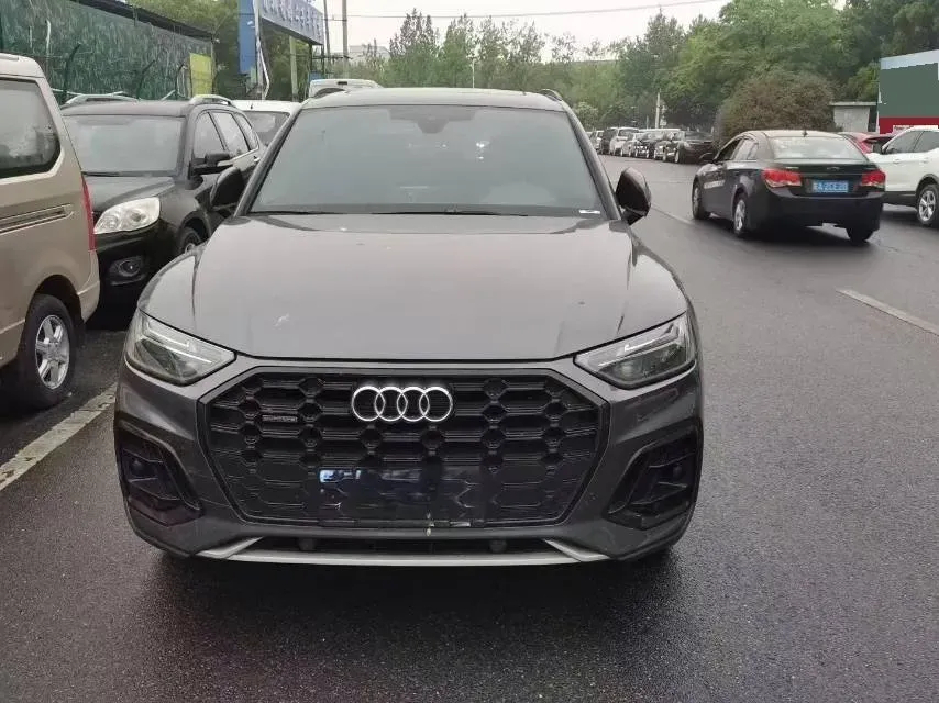 2023 Audi Q5L 2.0T 190HP L4 7DCT,autocango,china used car exporter,china ev exporter,chinese used car exporter,chinese used ev exporter