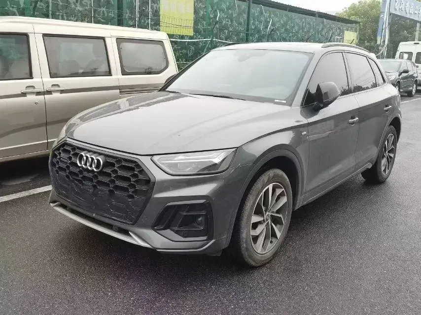 2023 Audi Q5L 2.0T 190HP L4 7DCT,autocango,china used car exporter,china ev exporter,chinese used car exporter,chinese used ev exporter