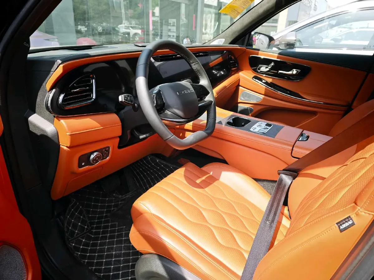 2025 Exceed VXC-DM 1.5T 156HP L4 3DHT PHEV 34.46KWH,autocango,china used car exporter,china ev exporter,chinese used car exporter,chinese used ev exporter