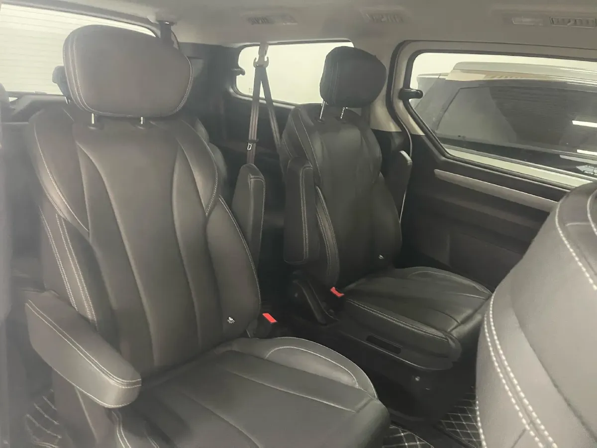 2023 MAXUS G20 2.0T 261HP L4 8AT,autocango,china used car exporter,china ev exporter,chinese used car exporter,chinese used ev exporter