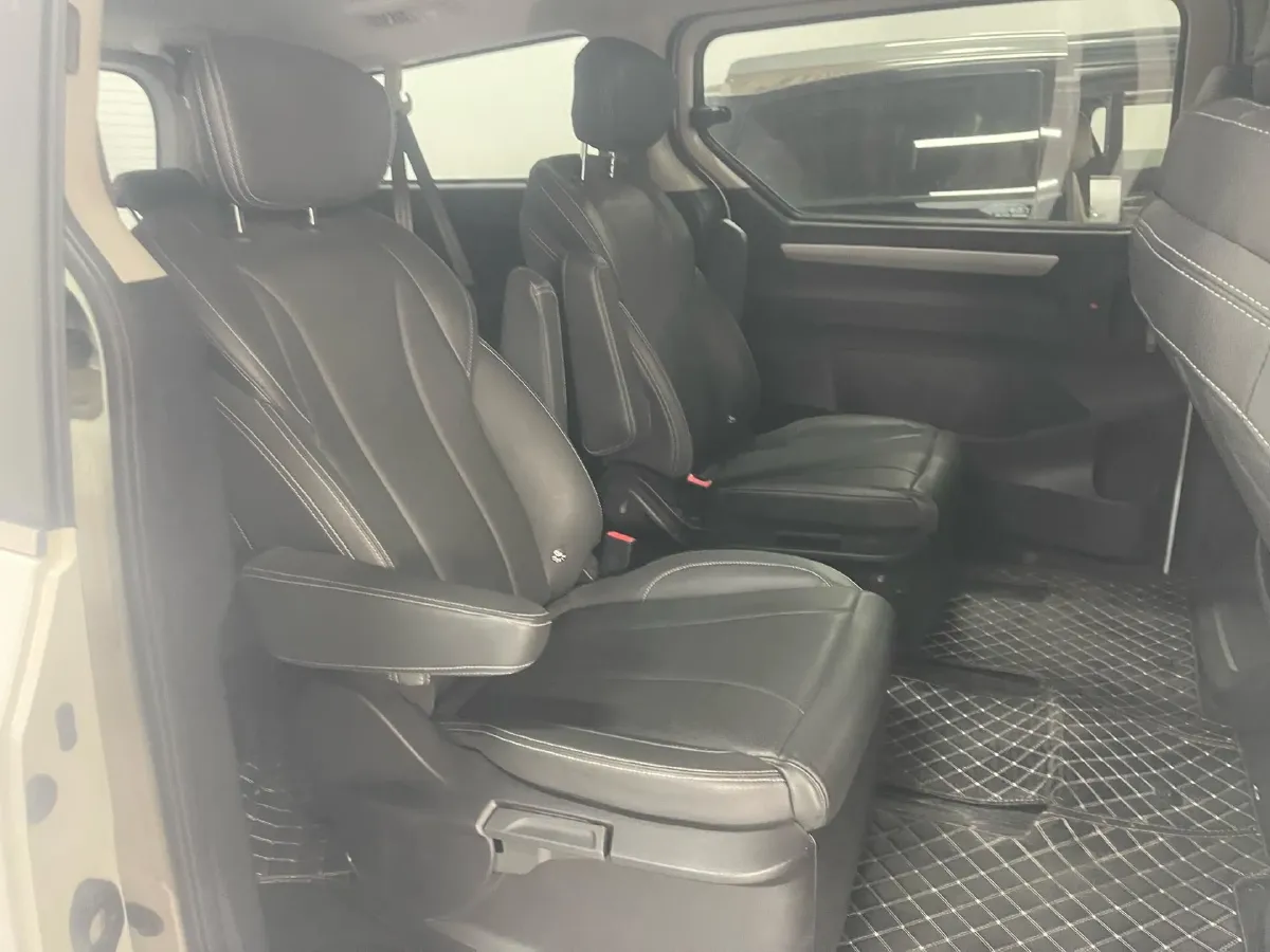 2023 MAXUS G20 2.0T 261HP L4 8AT,autocango,china used car exporter,china ev exporter,chinese used car exporter,chinese used ev exporter