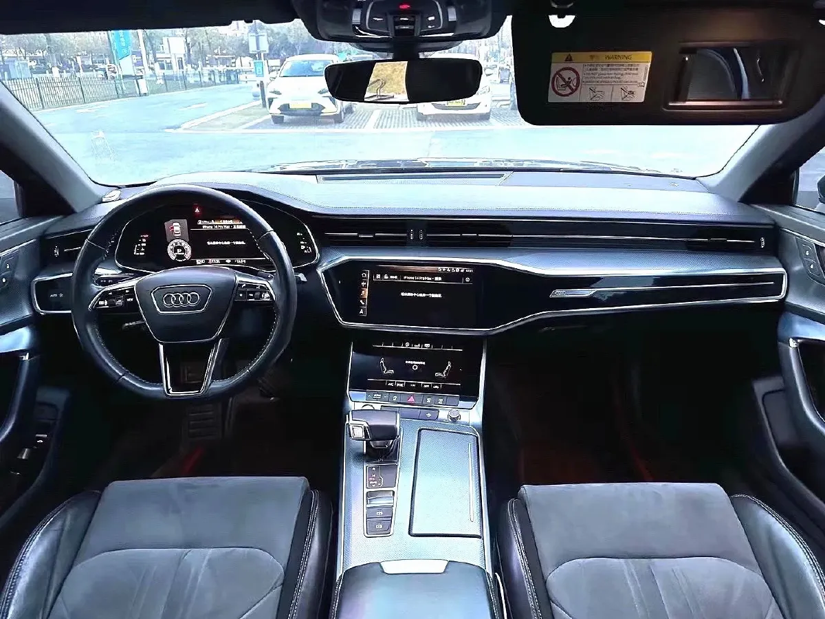 2022 Audi A6L 2.0T 190HP L4 7DCT,autocango,china used car exporter,china ev exporter,chinese used car exporter,chinese used ev exporter