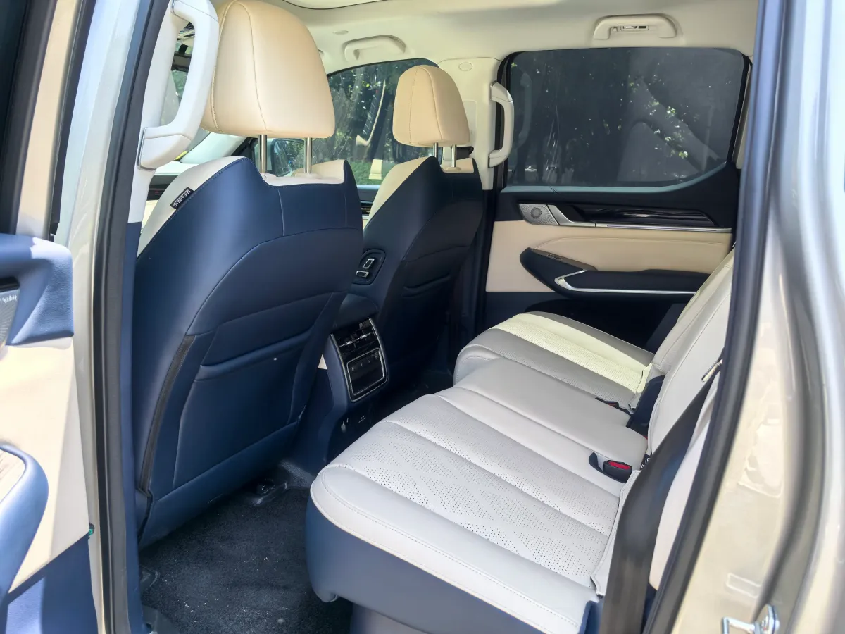 2022 Lincoln Corsair 2.0T 245HP L4 8AT,autocango,china used car exporter,china ev exporter,chinese used car exporter,chinese used ev exporter