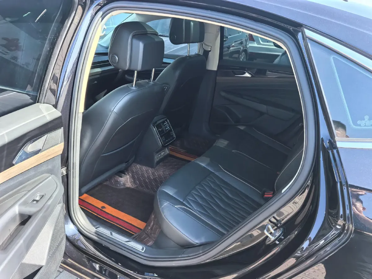 2020 Volkswagen Passat 2.0T 186HP L4 7DCT,autocango,china used car exporter,china ev exporter,chinese used car exporter,chinese used ev exporter