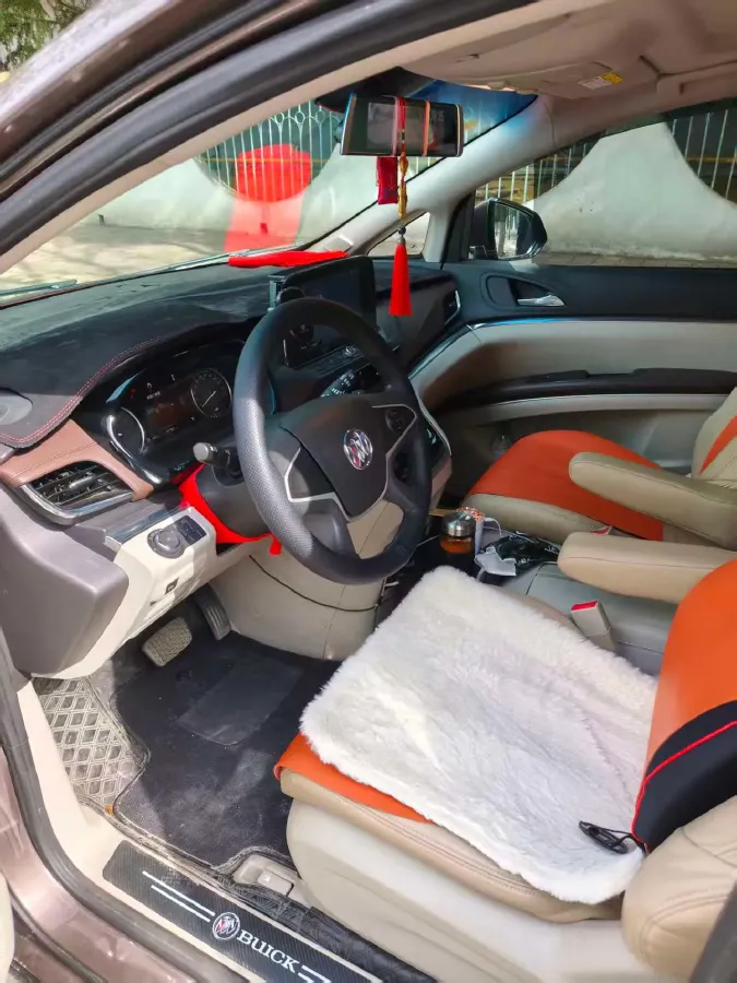 2022 Buick GL8 2.0T 237HP L4 9AT,autocango,china used car exporter,china ev exporter,chinese used car exporter,chinese used ev exporter